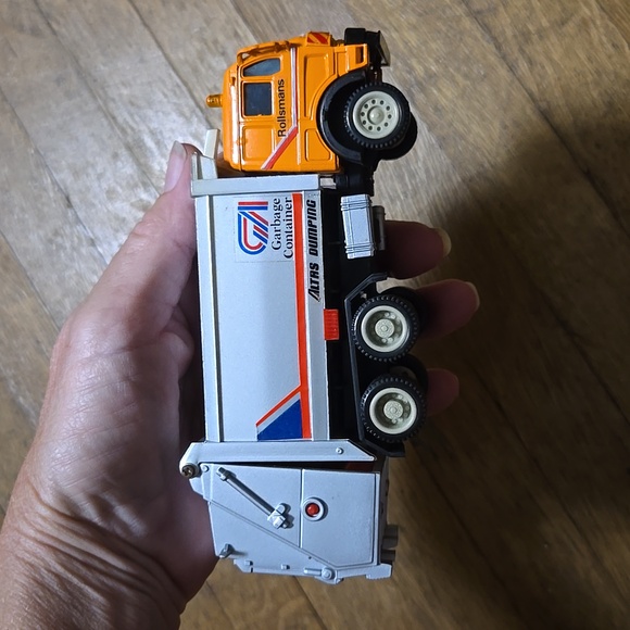 Vintage Mercedes Benz Rollsman Die Cast Compacting Garbage Truck - Picture 5 of 10